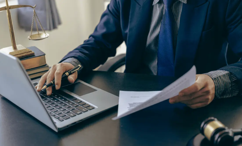 5 good reasons for any commercial business to use the services of a tax lawyer